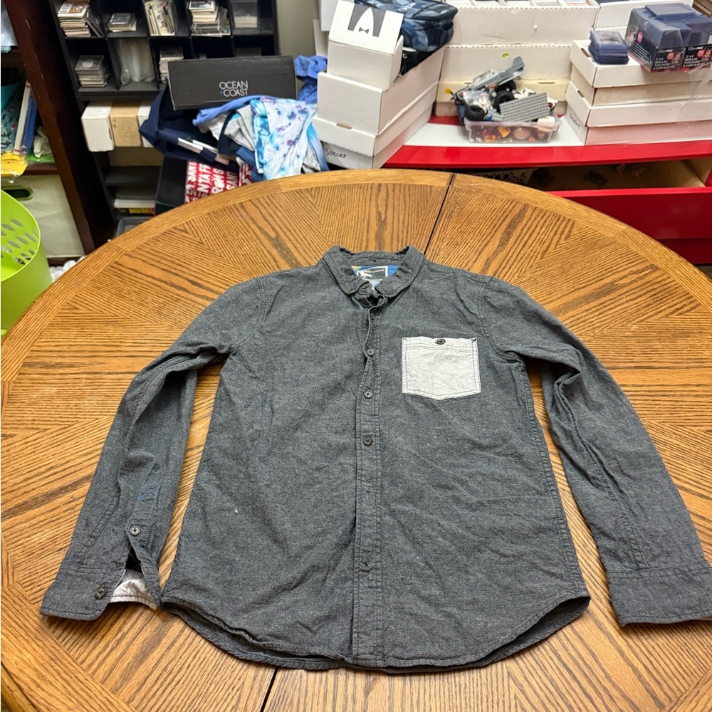 Modern Amusement Charcoal Button-Down Shirt with Light Gray Pocket